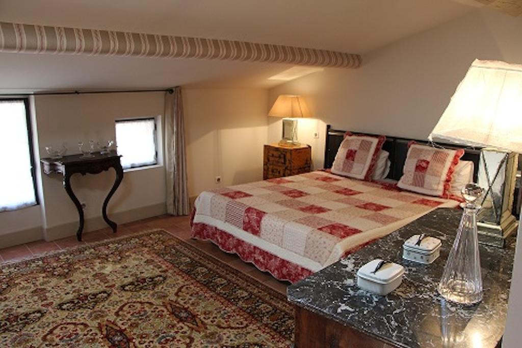 La Petite Hostellerie Uzès Extérieur photo